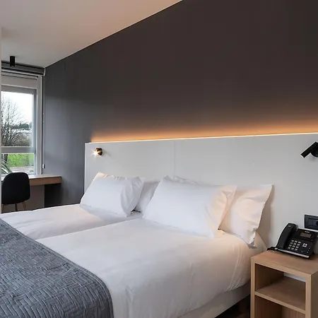 Hotel Oeste 2*