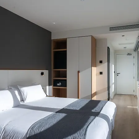 Oeste Hotel