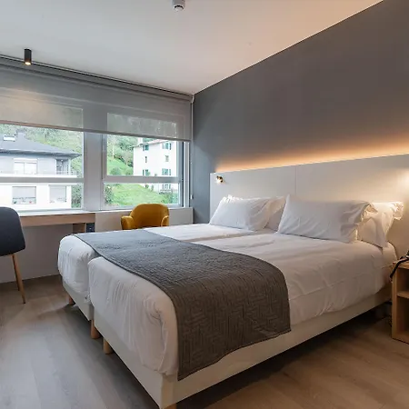 Oeste Hotel 2*