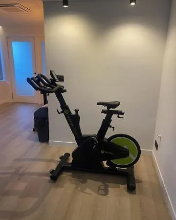 Oeste מלון סן סבסטיאן