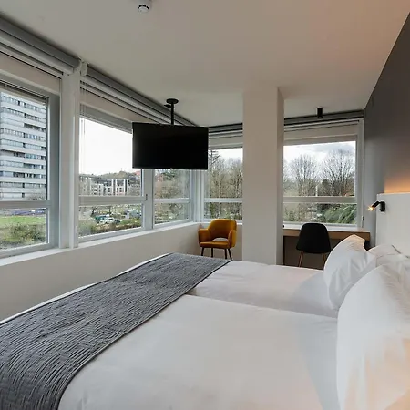 Oeste By Limehome