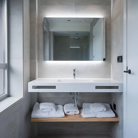 Oeste Hotel
