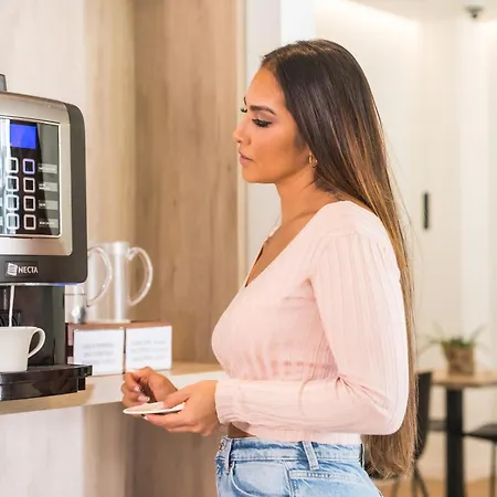 Oeste 2* San Sebastián